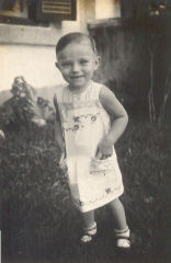 jan 37 Bubi met zijn schort uit Tiel